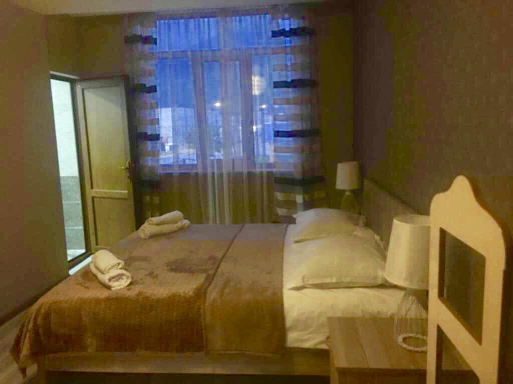 Apartment Jorjo Местія Екстер'єр фото